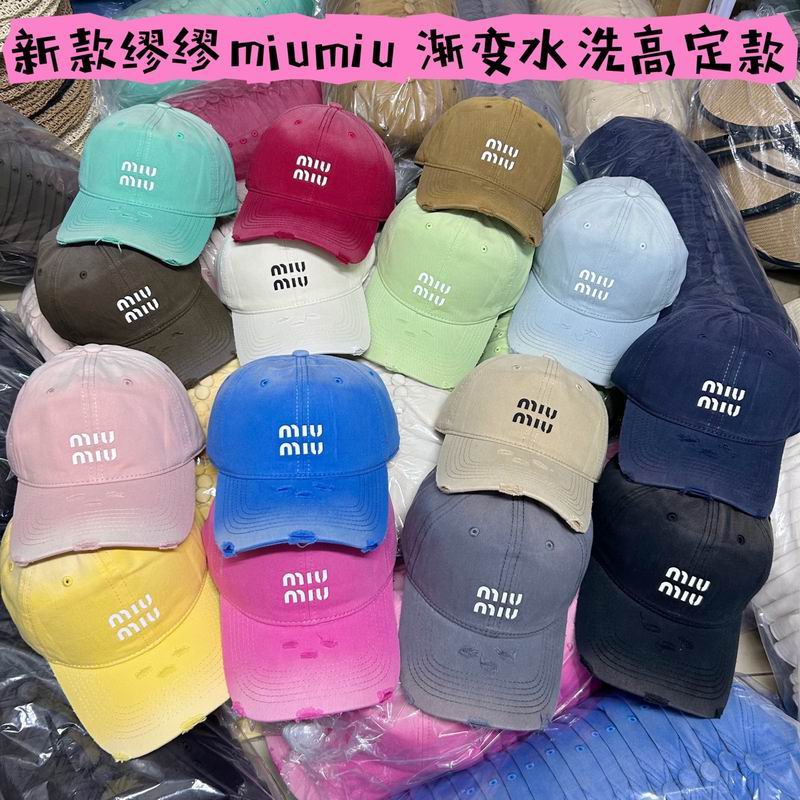 Miumiu Cap dx39